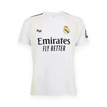 Camiseta Real Madrid Temporada 25/26 con detalles del Santiago Bernabéu