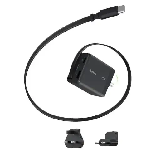 Cargador de Pared Belkin UltraCharge de 70W con cable USB-C retráctil y 3 puertos