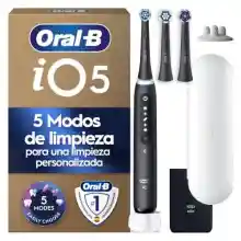 Cepillo de dientes eléctrico Oral-B iO 5 con 3 cabezales de limpieza