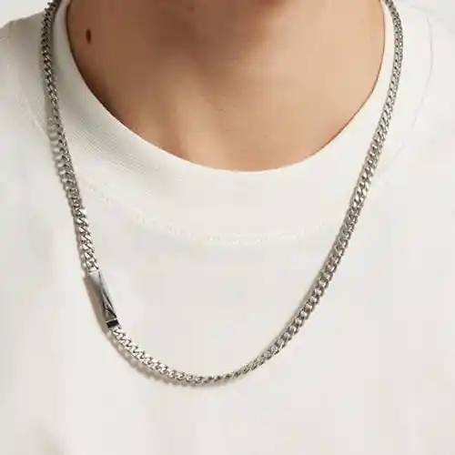 Collar de Cadena Calvin Klein ICONIC ID en Acero Inoxidable con un Charm