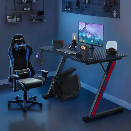 Escritorio gaming de 80x52cm con superficie de fibra de carbono y gancho para auriculares