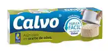 Latas de atún claro Calvo en aceite de oliva.